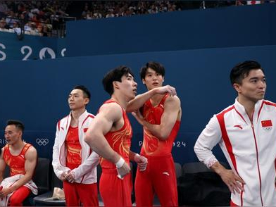 体操团体赛上演绝佳表演，银牌铁定归属