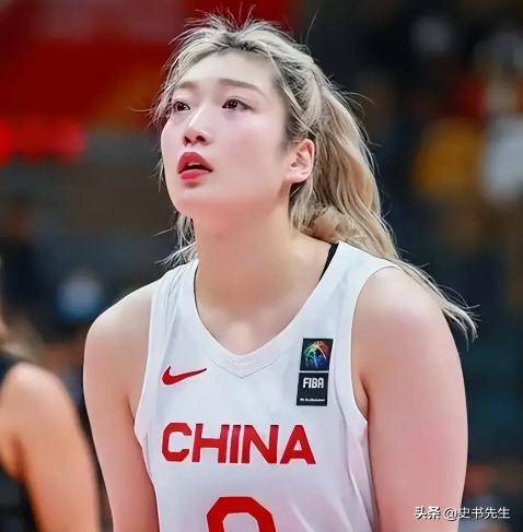 包含抗压表现出色，球队稳扎稳打取胜的词条
