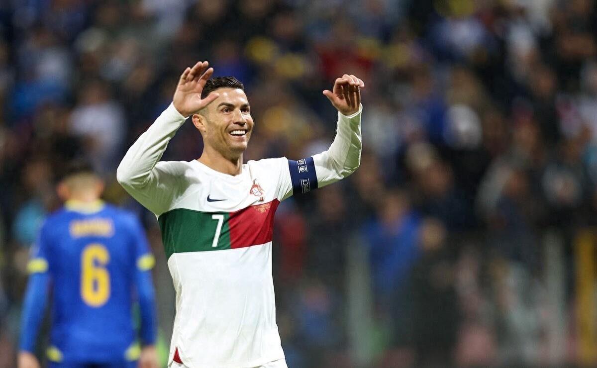 波黑男足成功晋级欧锦赛，崭露头角的简单介绍