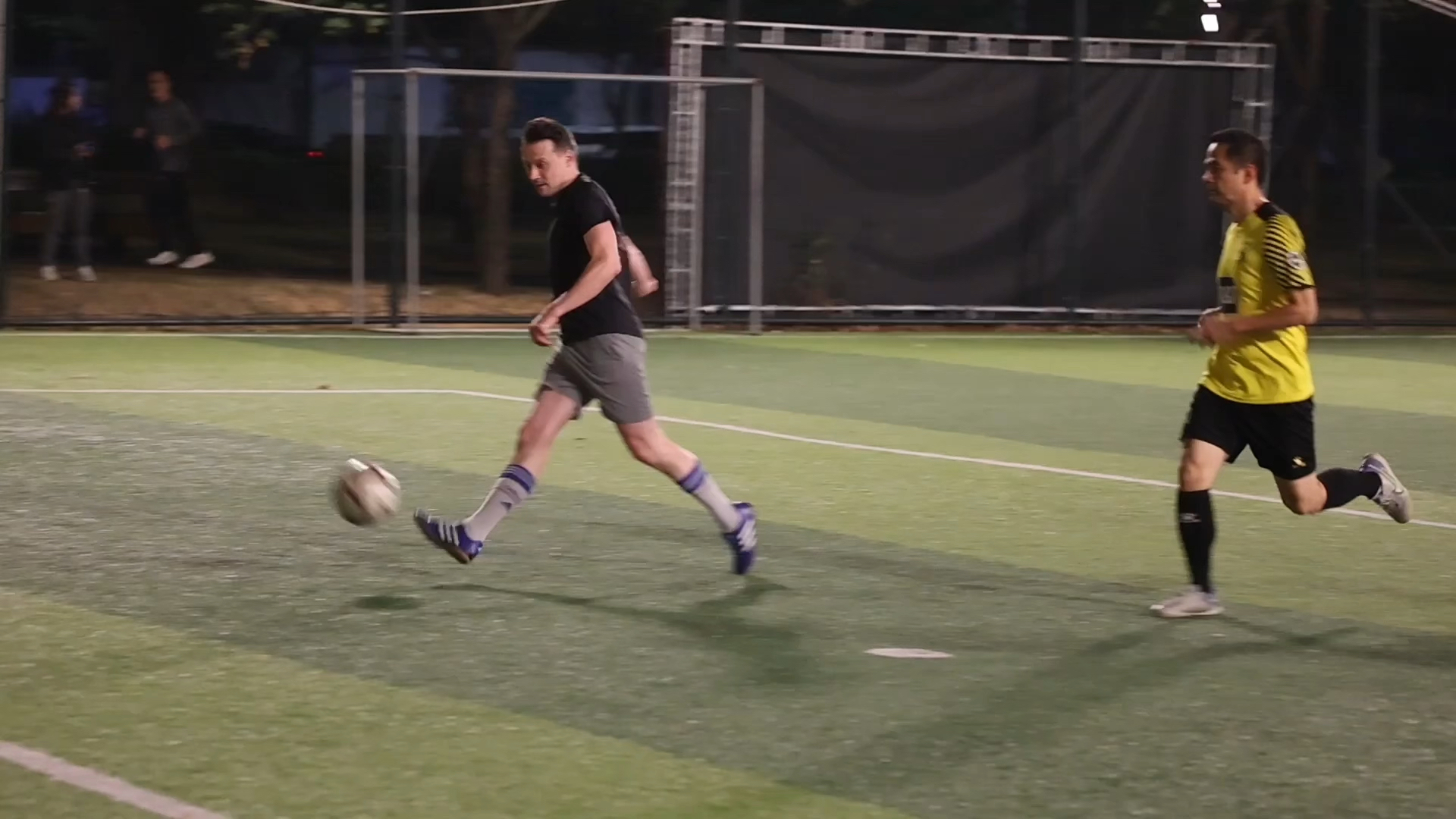 九游体育官网入口-包含足球比赛赛场上火爆，实力对抗搏击精彩的词条