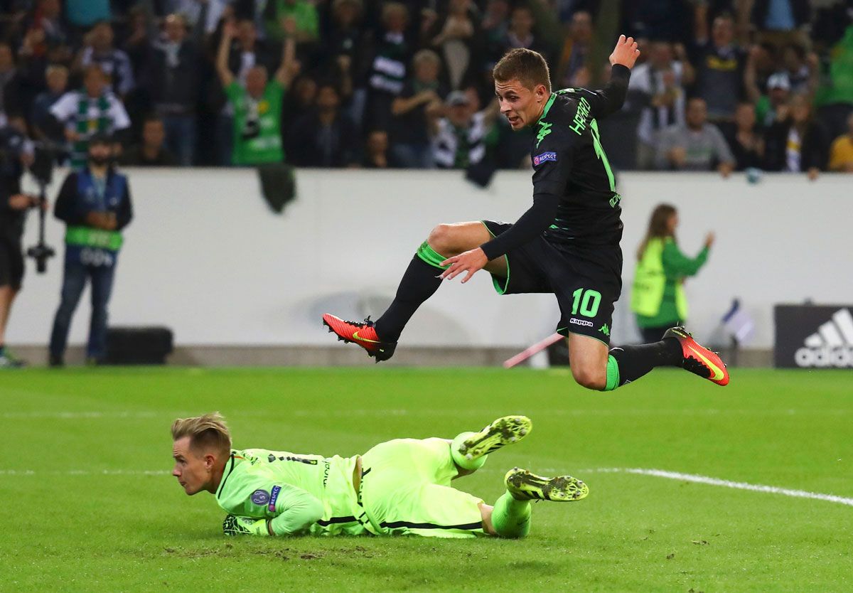 包含格拉德巴赫与对手握手言和，欧冠资格被堵的词条